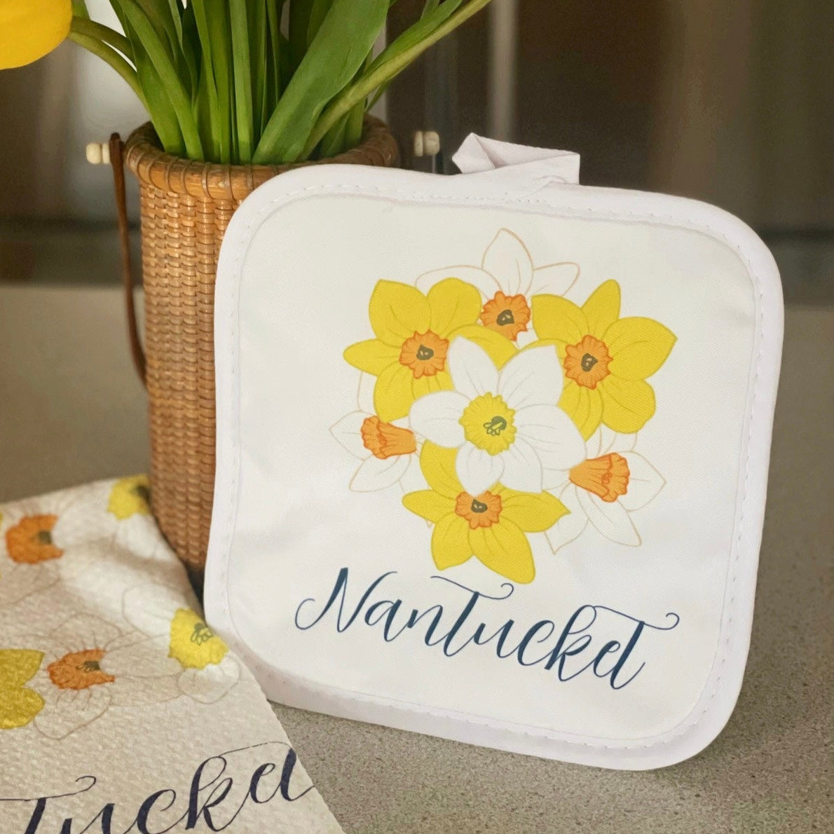 Nantucket Daffodil Pot Holder